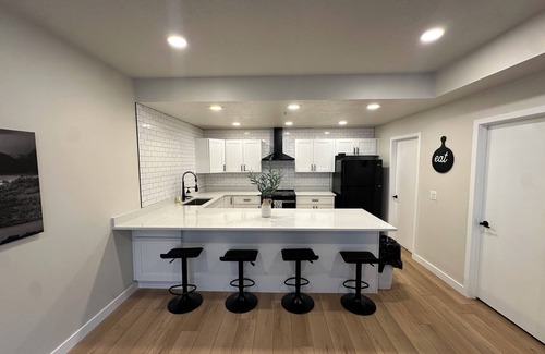 Foot Hills House | Charming 3-bedroom townhome in Provo new remodel