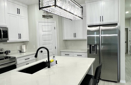 Brownsville House | Charming 3-bedroom house in Brownsville minutes away from SpaceX!