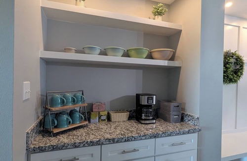 Brownsville House | Charming 3-bedroom house in Brownsville with AC