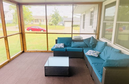 Cedar Rapids - Iowa City House | Charming 3-bedroom house in pleasant Cedar Rapids