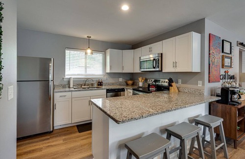 Lookout Valley Neighborhood Association House | Charming 3-bedroom house with WiFi and AC in fabulous Chattanooga