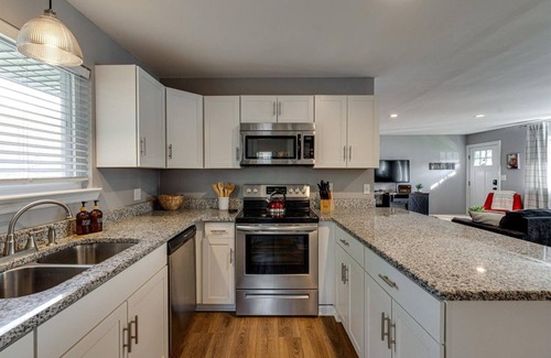 Lookout Valley Neighborhood Association House | Charming 3-bedroom house with WiFi and AC in fabulous Chattanooga