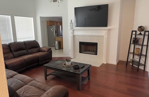 Duncanville House | Charming 3-bedroom house with WiFi, AC in welcoming Duncanville