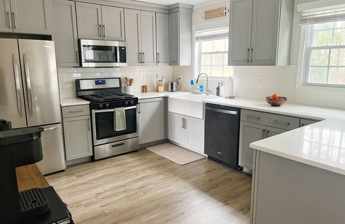 Fayetteville House | Charming 3-bedroom Fayetteville home ideal for long term stay