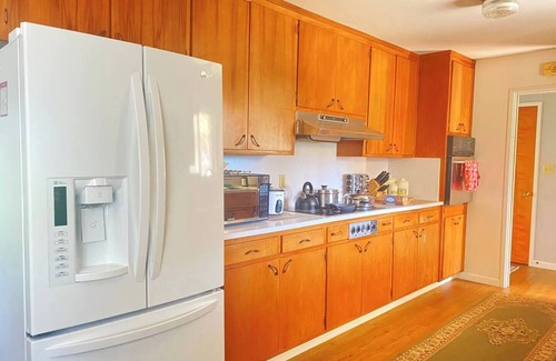 Granite Bay House | Charming 3-bedroom house in serene Granite Bay with AC, WiFi