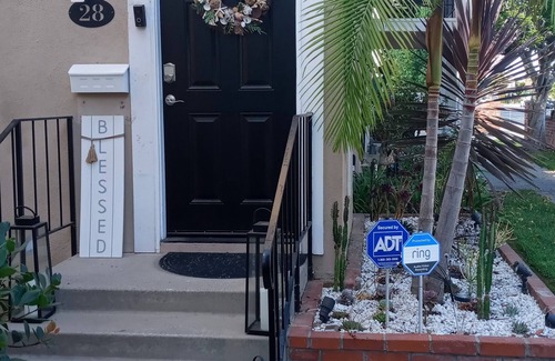 Seal Beach House | Charming 3-bedroom townhome in lovely Los Alamitos with AC, WiFi