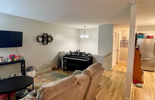 Maple Grove House | Charming 3-bedroom townhome in fabulous Maple Grove