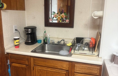 McKees Rocks House | Charming 3-bedroom house with AC in McKees Rocks