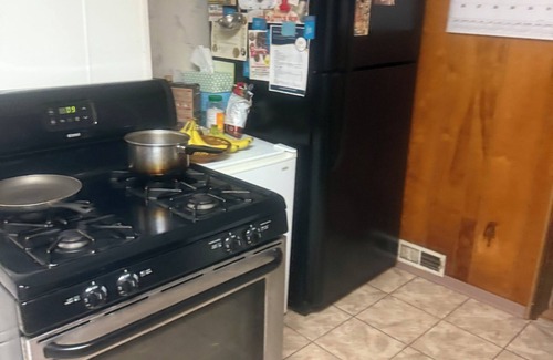 McKees Rocks House | Charming 3-bedroom house with AC in McKees Rocks