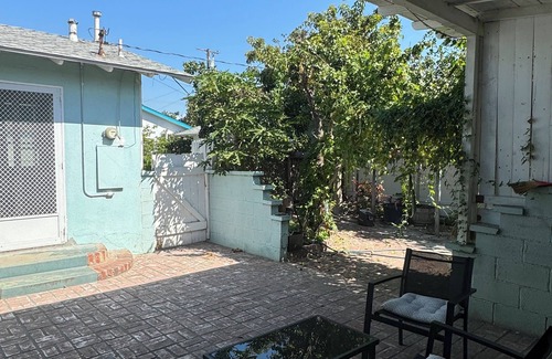Midway City House | Charming 3-bedroom house in Midway City with AC, WiFi