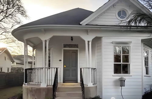 Government Hill House | Charming 3-bedroom house in San Antonio with WiFi and AC