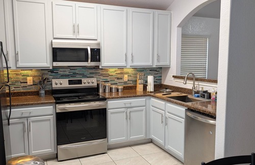 San Antonio House | Charming 3-bedroom house in San Antonio best location for food, fun and shopping