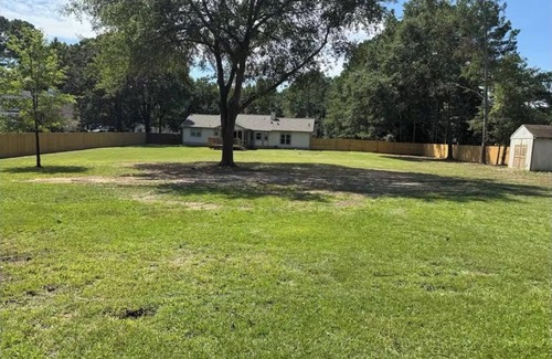 Inman House | Charming 3-bedroom House on 1.3 acres