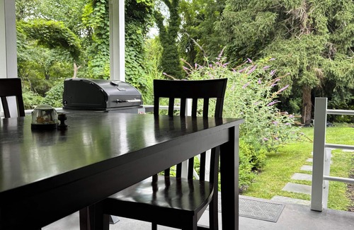 Stony Brook House | Charming 3-bedroom house with WiFi and AC in beautiful Stony Brook