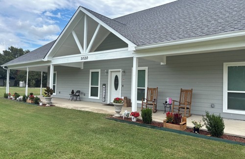 Wills Point House | Charming 3-bedroom 2-Bath house on 3 Acres lot near Lake Tawakoni that sleeps 8