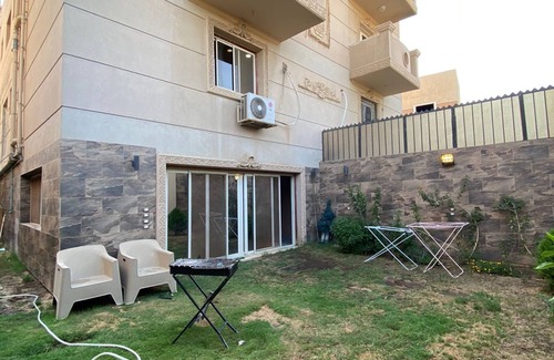 Giza Villa | Charming 3-bedroom villa with WiFi, AC in fabulous 6 October
