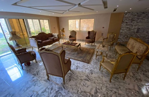 Giza Villa | Charming 3-bedroom villa with WiFi, AC in fabulous 6 October
