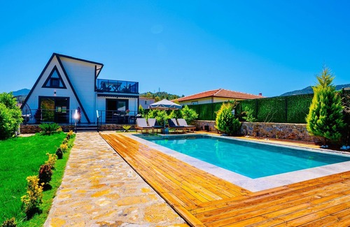 Marmaris Villa | Charming 3-bedroom villa with AC, WiFi near Marmaris