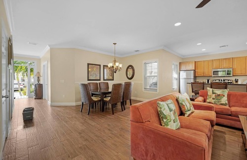 Marathon Villa | Charming 3-Bedroom Villa Centrally Located in the Florida Keys