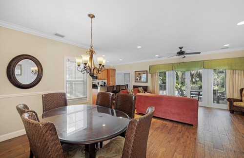 Marathon Villa | Charming 3-Bedroom Villa Centrally Located in the Florida Keys