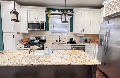 East Point House | Charming 3-Bedroom Villa: The Perfect Blend of Comfort, Style & Location