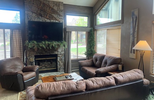 Seven Springs House | Charming 3 BR/3.5 Bathroom Townhome at Seven Springs Mountain Resort