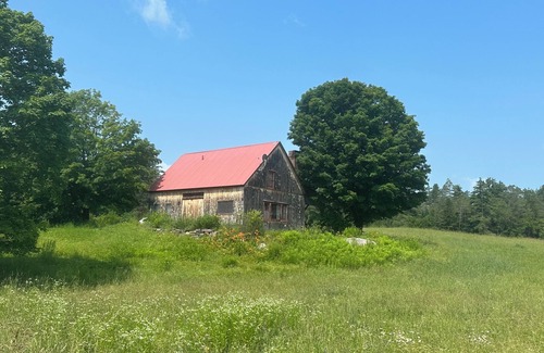 Landgrove House | Charming 3 BR Barn House in Landgrove overlooking the valley and near Bromley