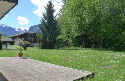 Samoens Apartment | Charming 3-room apartment with pools, sauna, parking, near village in Samoëns