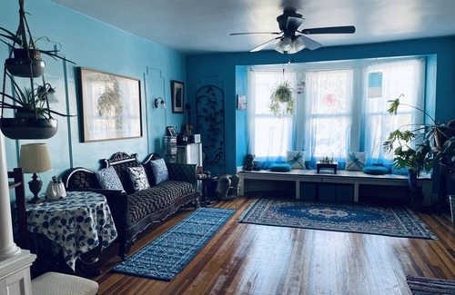 Hudson Apartment | Charming 3B2B apartment with In-Unit laundry in the center of marvelous Hudson