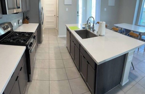 Conroe House | Charming 3Bd, 2B house in serene cul-de-sac Conroe location
