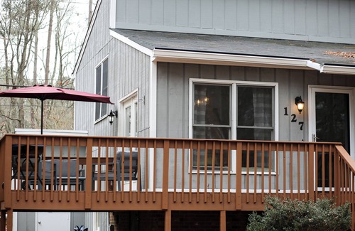 Cary House | Charming 3bedroom home in Welcoming Cary, Centrally Located with Greenway Access