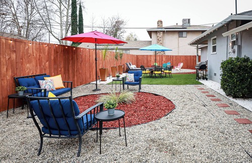 Sacramento House | Charming 3BR/2BA West Sac Retreat w/Large Fenced Backyard