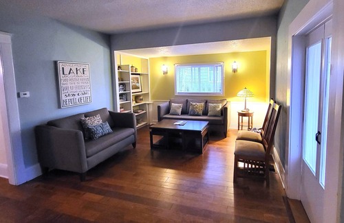 Devils Lake House | Charming 3BR/2BA Near Downtown – Book 2+ Nights, Get a Free Gift Card!