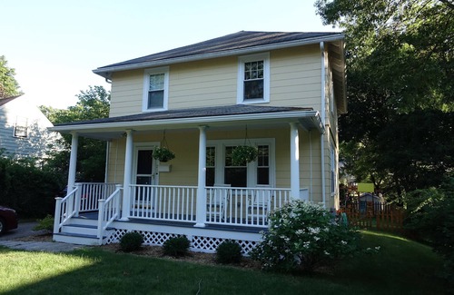 Wellesley House | Charming 3BR Colonial Home in Wellesley