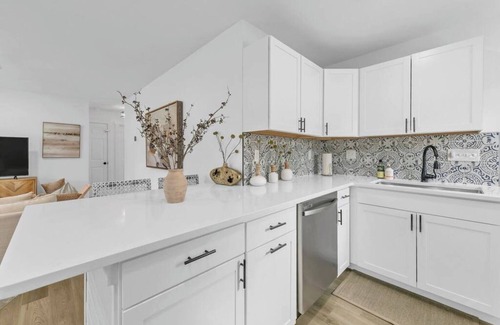 Mary Esther House | Charming 3BR Florida Bungalow Near Beach in FWB