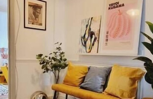 Hackney Downs Apartment | Charming 3BR Victorian Maisonette with Garden