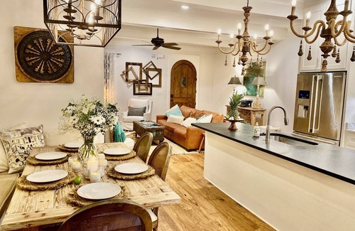 Oxford House | Charming 4 bdrm home perfect for Ole Miss getaway