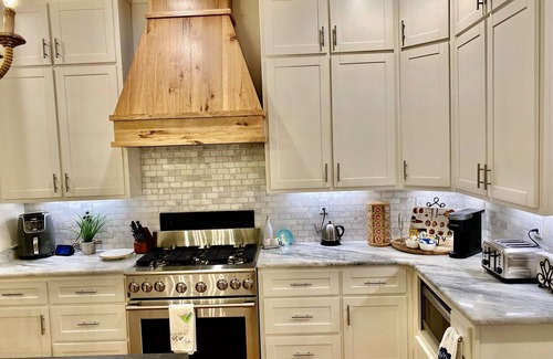 Oxford House | Charming 4 bdrm home perfect for Ole Miss getaway