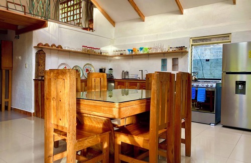 Santiago Atitlan House | Charming 4-bedroom house with lake&volcano view and lake access Santiago Atitlán