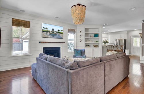 Mount Pleasant House | Charming 4-bedroom house with pool in lovely Mount Pleasant