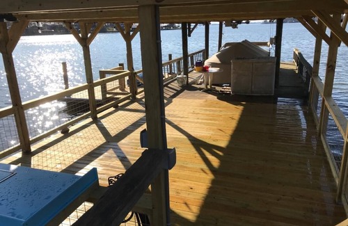 Negreet House | Charming 4-bedroom, 3 Bath Lake House on Toledo Bend Lake