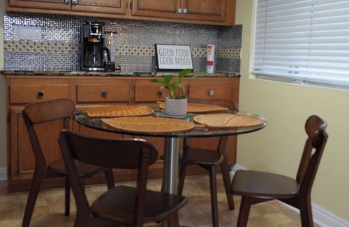 Mira Mesa House | Charming 4-bedroom Bungalow with Pool, WiFi and AC in Sunny San Diego
