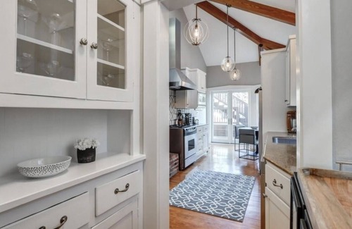 Virginia Highland House | Charming 4 Bedroom Bungalow With Heated Pool Close To Piedmont Park