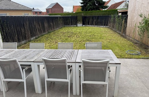Uitbergen Cottage | Charming 4-bedroom cottage in Berlare with WiFi access
