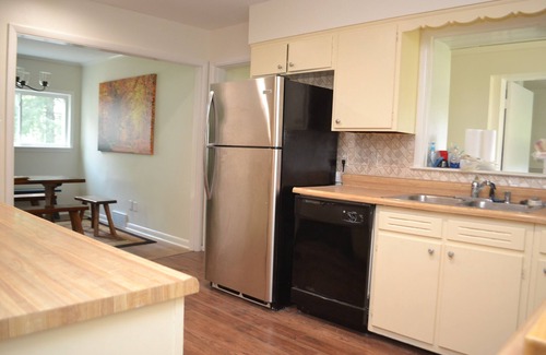 Lexington Other | Charming 4-bedroom farmhouse in Lexington less than a mile from KY Horse Park