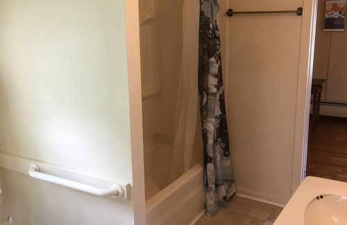 Brant Lake House | Charming 4-bedroom house with WiFi and AC in delightful Brant Lake
