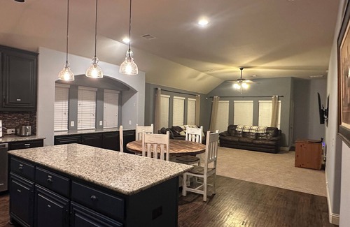 Little Elm House | Charming 4-bedroom house with Greenbelt views in Oak Point