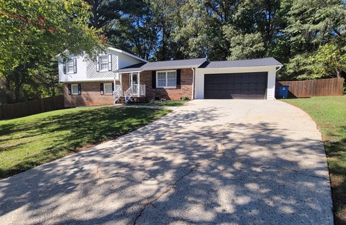 Riverdale House | Charming 4-bedroom house with WiFi and AC in peaceful Riverdale