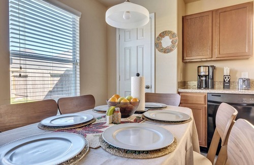Houston House | Charming 4-bedroom house in peaceful Houston IAH with AC, WiFi