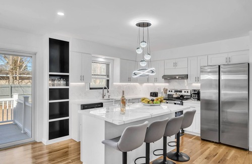 Mastic House | Charming 4-bedroom house with WiFi and fitness room in lovely Mastic